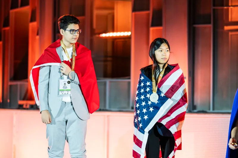 Yagiz Kaan Erdogmus, Carissa Yip