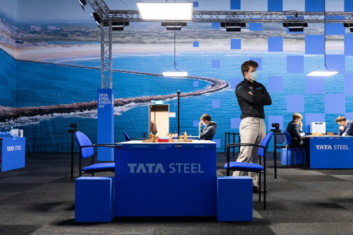 Tata Steel R7: Dubov forfeits, Carlsen leads | ChessBase