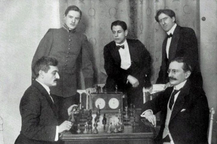 Siegbert Tarrasch vs Akiba Rubinstein (1912)