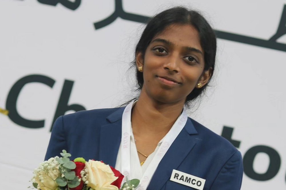 Vaishali Rameshbabu obtained her 3rd and final GM norm 👏 at 2023 Qatar  Open. She will be India's third woman Grandmaster if she reaches 2500 Elo  rating. Currently her live rating is 2470 : r/chess