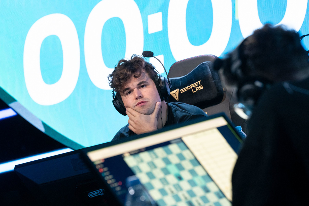Carlsen obtains 23½-7½ victory, wins Speed Chess Championship | ChessBase