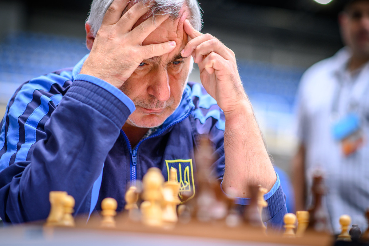 Budapest R4 (open): Ukraine stun the US, as Ivanchuk beats So