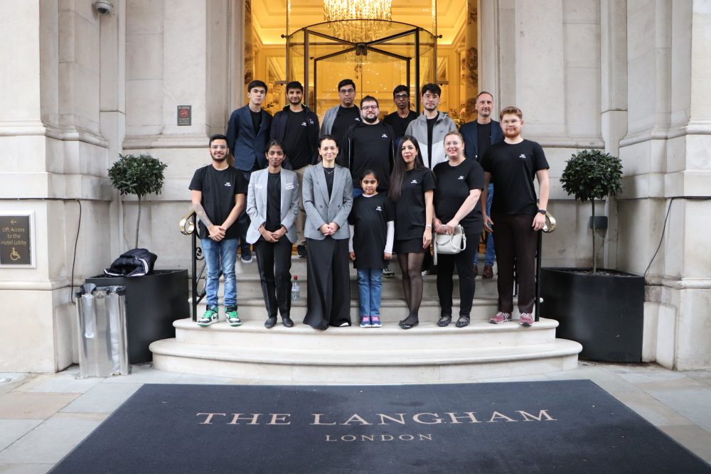 WR Chess Masters, Day 1: The favourites win