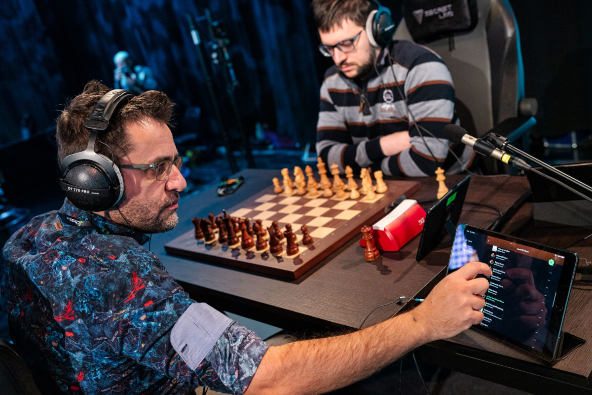 CCT Finals: Carlsen and Lazavik share the lead with 3/3