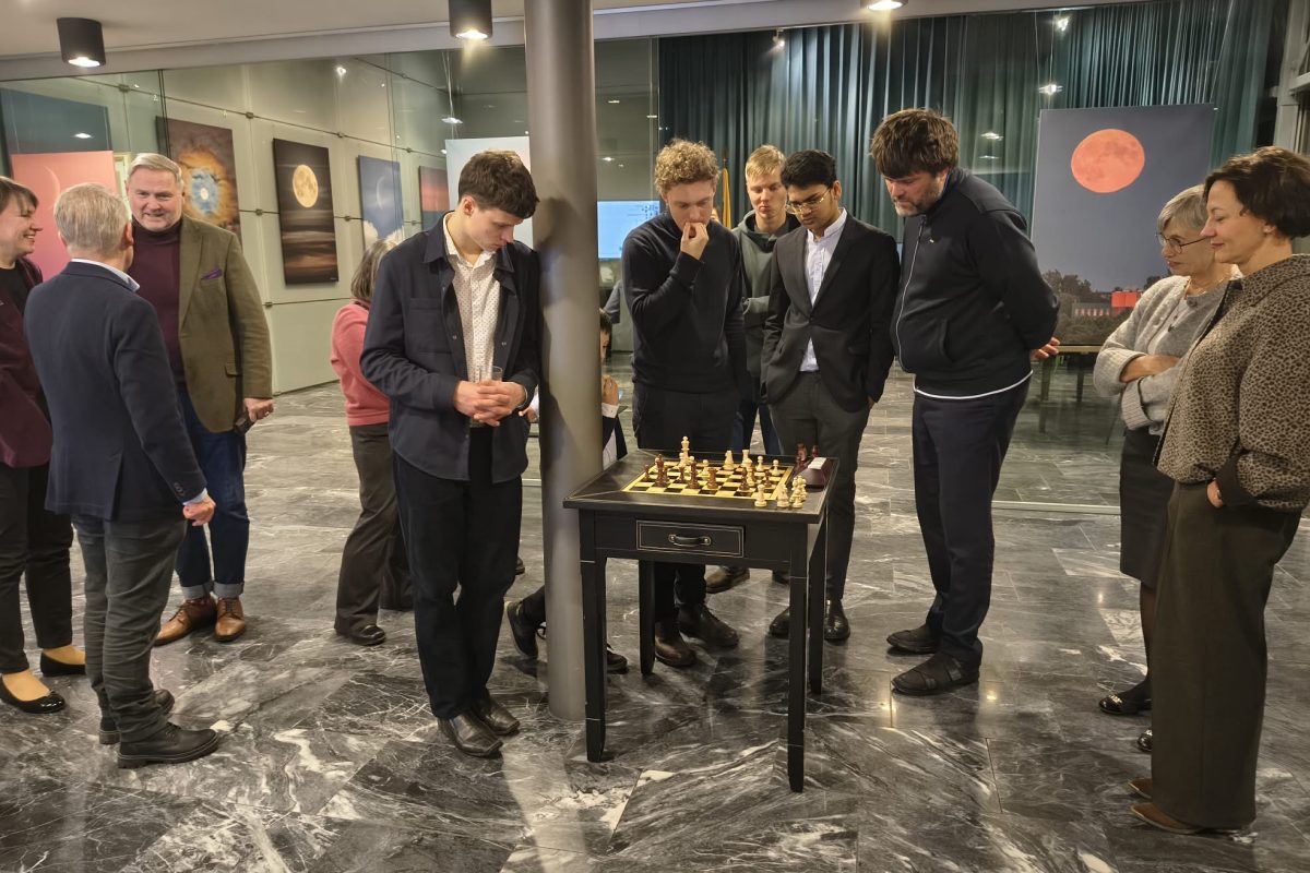 Estonians and Lithuanians honor Paul Keres