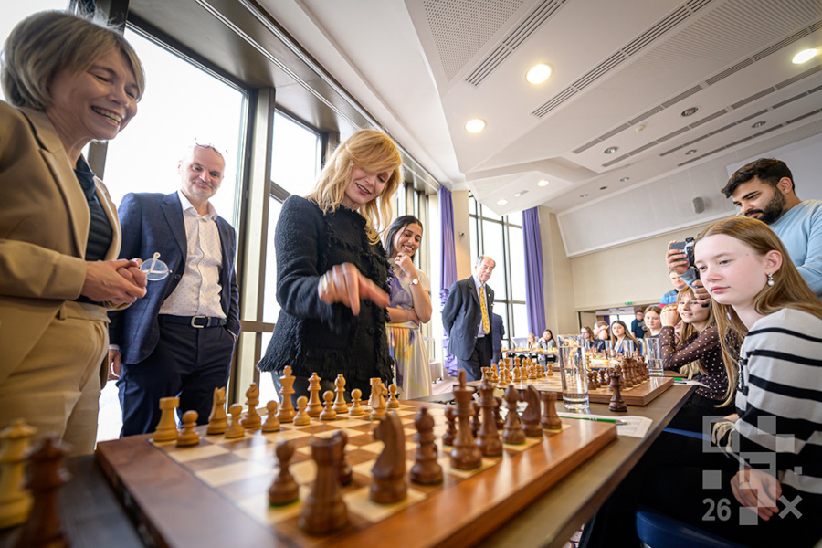 Women's day in Prague: GM Pia Cramling and Czech star Ana Geislerova celebrate young talents