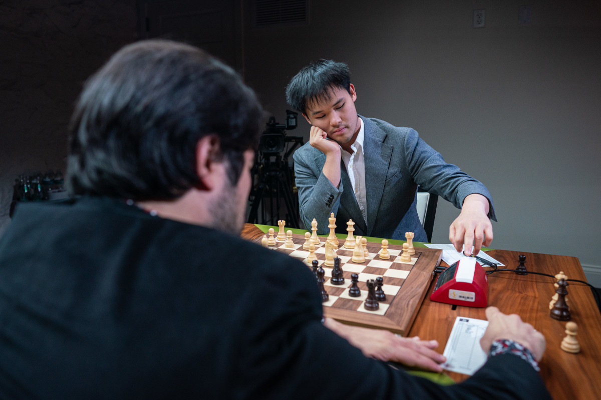 Liang scores 6-4 victory over Nakamura in training match