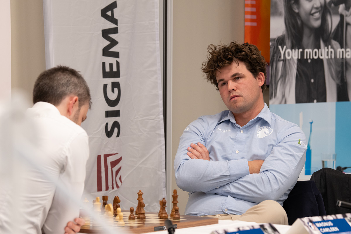 Chess news — TePe Sigeman: Carlsen scores, joins the lead