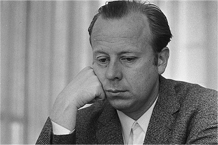 Chess news — A memorable upset: Wolfgang Uhlmann beats the world champion at the 1962 Varna Olympiad