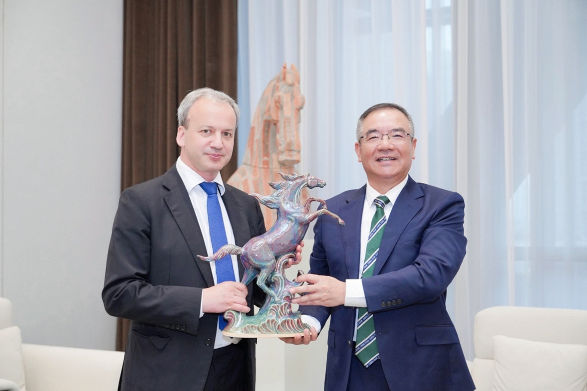 Chess news — Shenzhen welcomes FIDE: Strengthening global chess cooperation