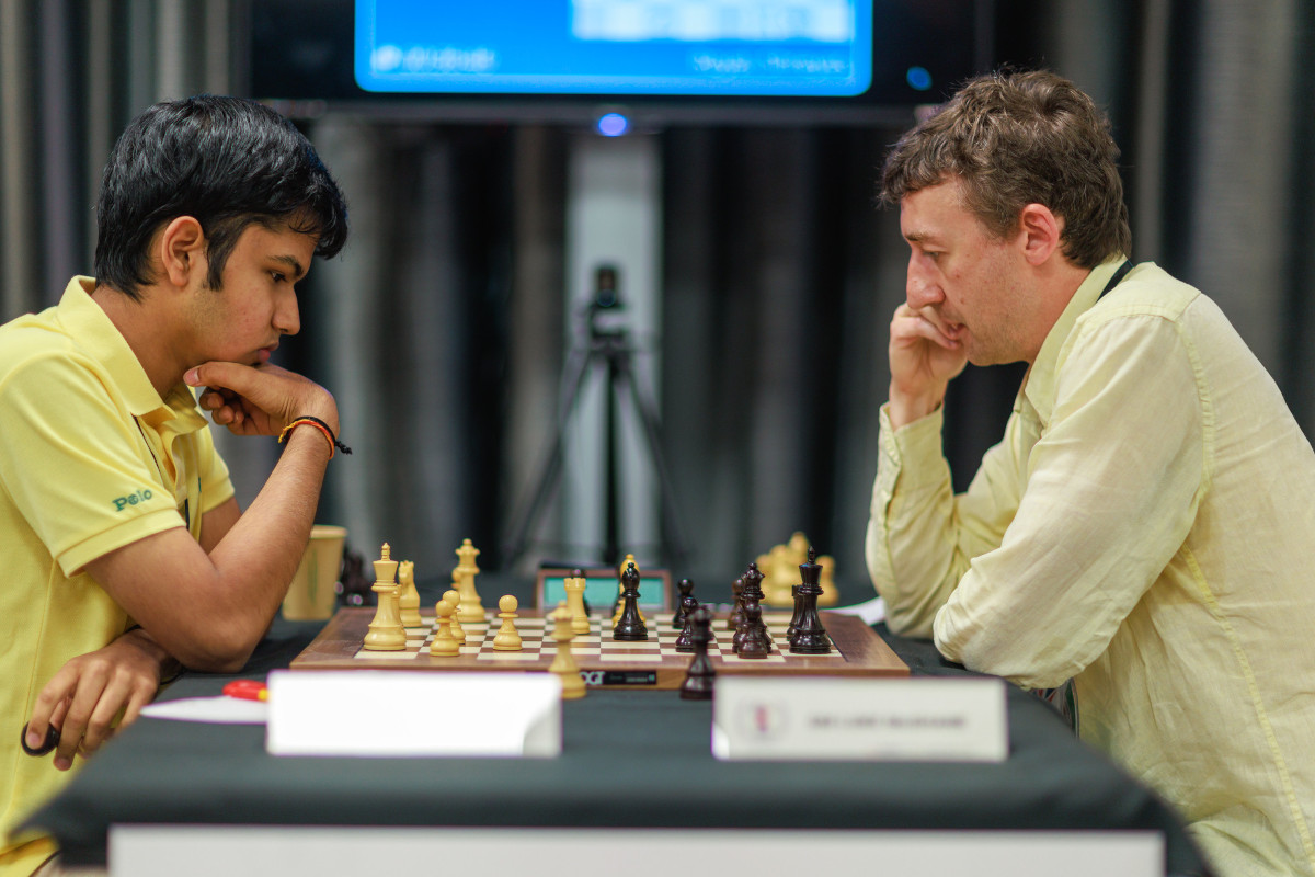 Shreyas Royal Takes Lead at British Chess Championship