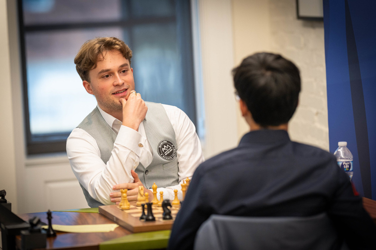Wesley So Maintains Lead at Sinquefield Cup After Round Five