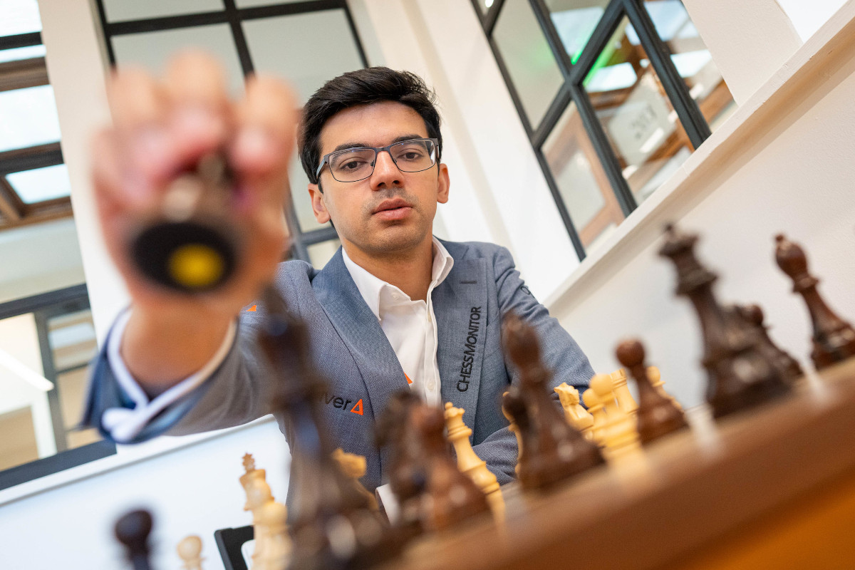 Giri Secures First Win at Sinquefield Cup Against Van Foreest