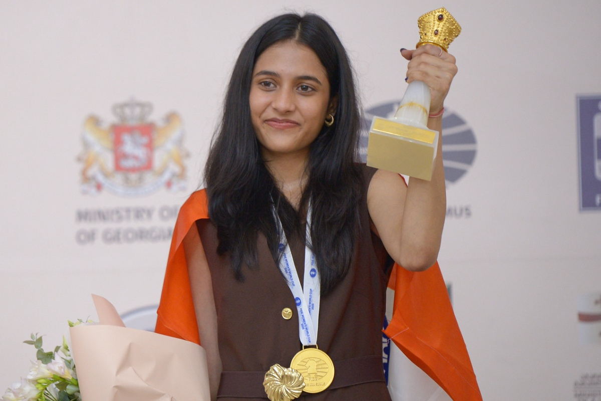 Chess news — Vidit Gujrathi and Divya Deshmukh honoured with Arjuna Award