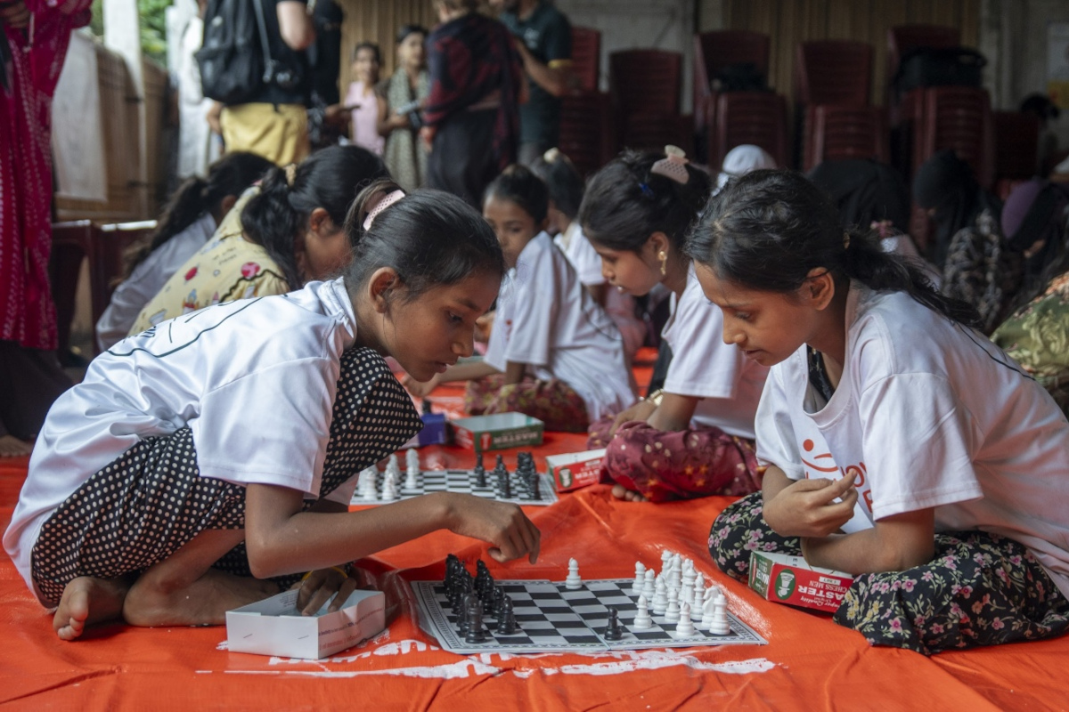 Chess news — Move to bring chess to 5,000 refugee children