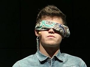 Magnus Carlsen: He can play 20 games at once blindfolded but can't drive