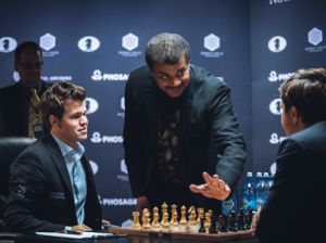 Caruana misses a Tal-like combination, but still wins in Round 8