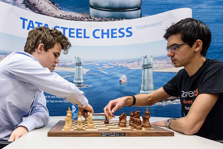 Carlsen moves closer to the leader after 10 rounds of the Tata