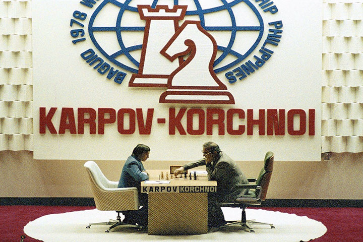 Olimpiu Di Luppi on X: The most badass move in world championship history:  Victor Korchnoi puts on his mirrored sunglasses at the start of the opening  game of his 1978 world title