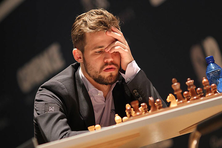 Magnus Carlsen Hits 2870 ELO Rating Again