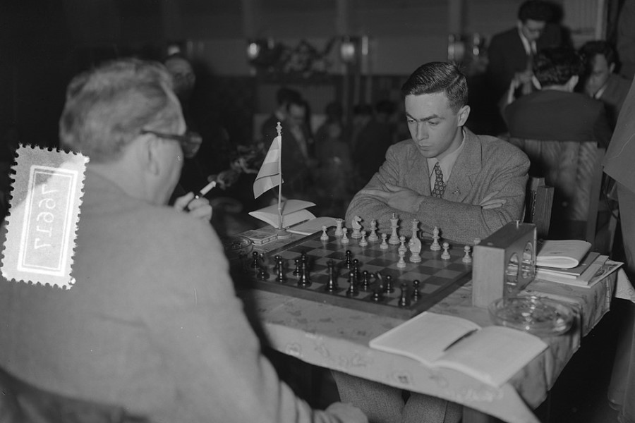 Death of an Armed Forces Chess Legend
