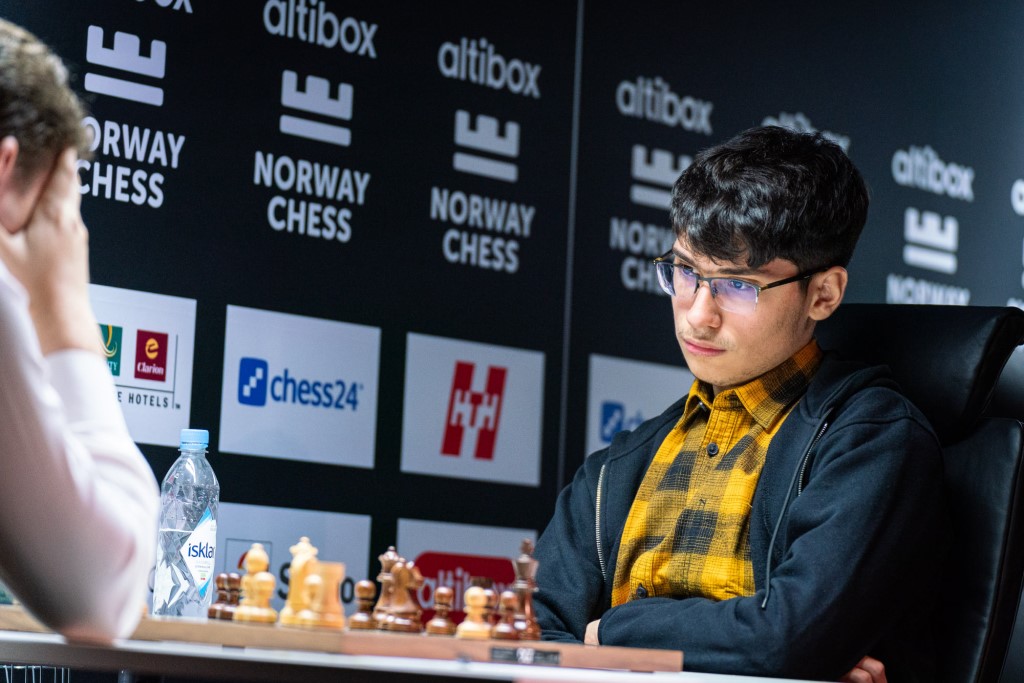 Norway Chess 2: Caruana blunders on day of draws