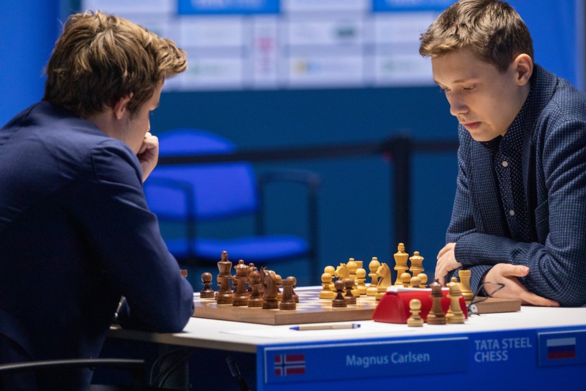 World Cup: Keymer stuns Carlsen