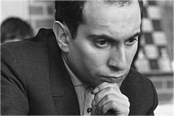 Mikhail tal vs Garry Kasparov  Tal defeats Kasparov in 17 moves