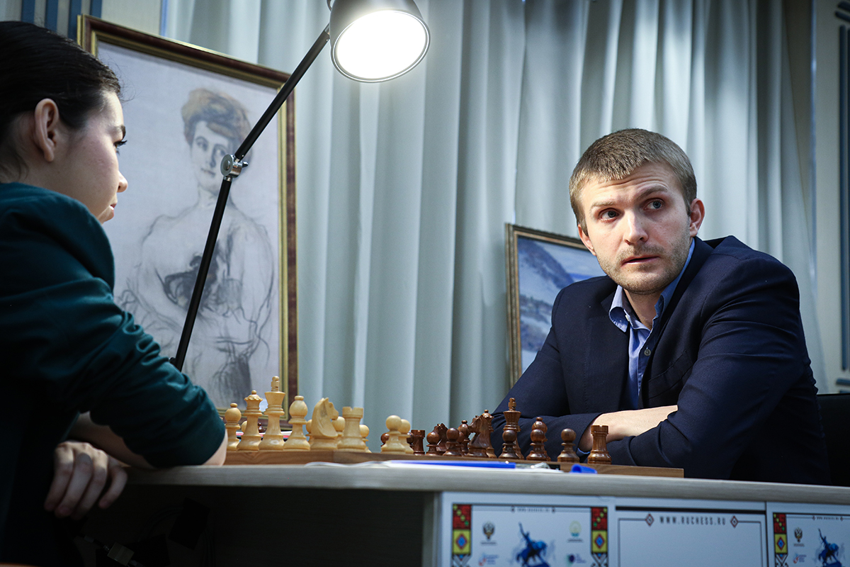 Superfinals: Vitiugov beats Andreikin to grab the lead