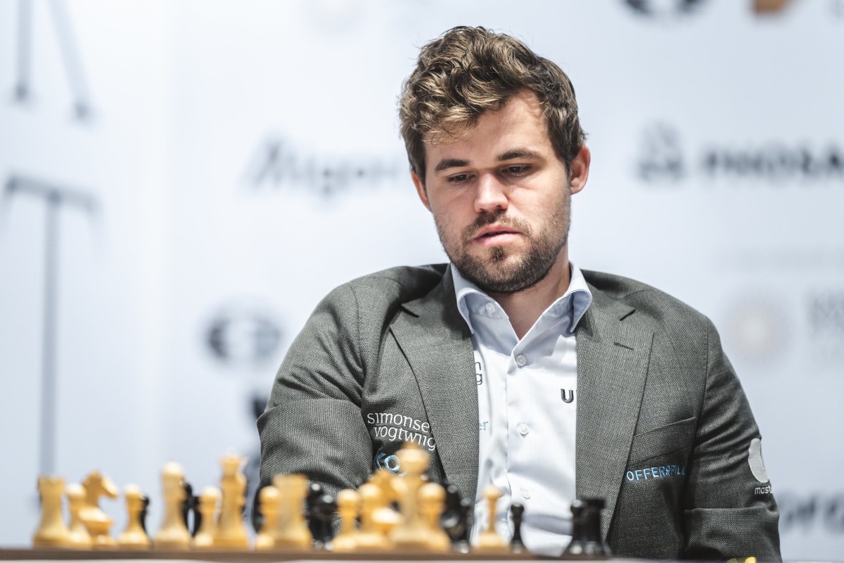 Carlsen is (still) the champ! - Games and commentary