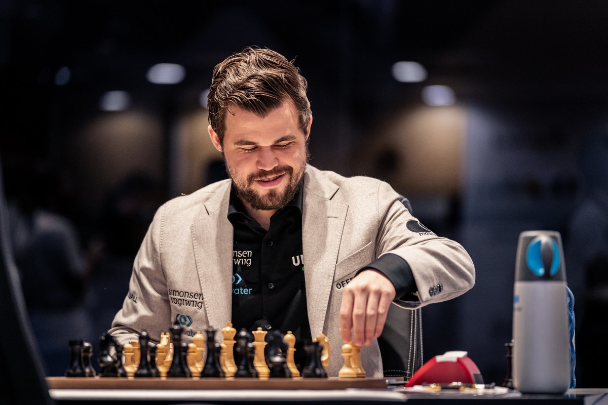 stakåndet F.Kr. tilbehør World Championship Game 6: Carlsen wins marathon | ChessBase
